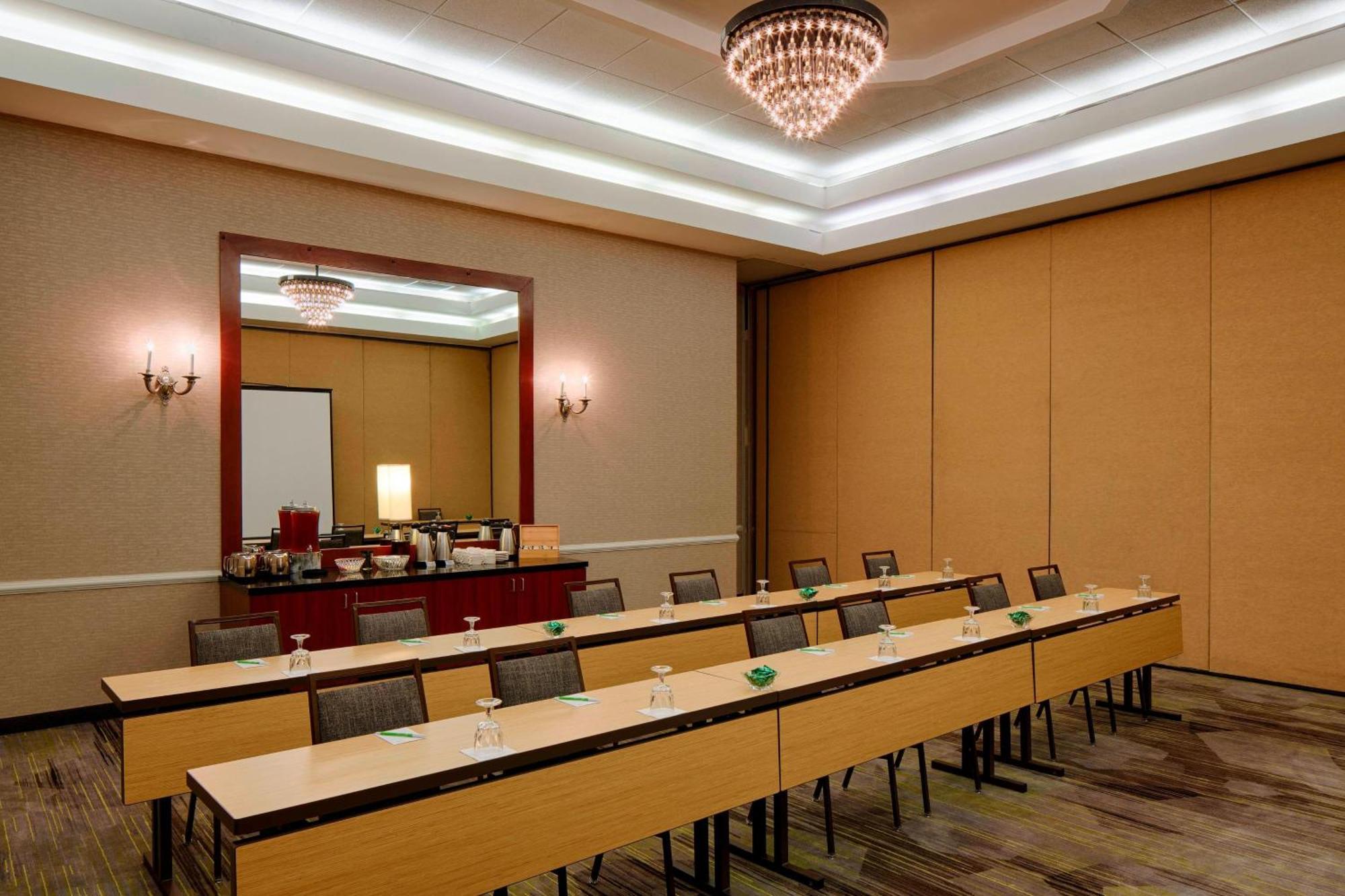 Courtyard By Marriott Columbus West/Hilliard Hotel Exterior photo